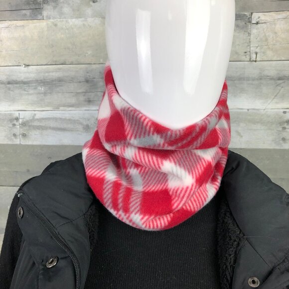 Christmas red green neck gaiter neck warmer fleece Scarf Tube Earmuff Gator Cowl - Picture 2 of 9